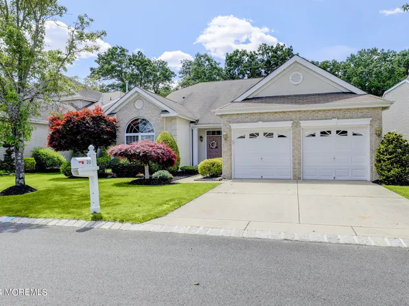 20 Cypress Point Lane, Jackson, NJ 08527