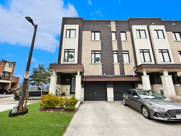 984 Kicking Horse Path, Oshawa, ON L1J 0B4