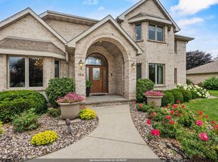 2516 Van Rite Ct, Green Bay, WI 54311