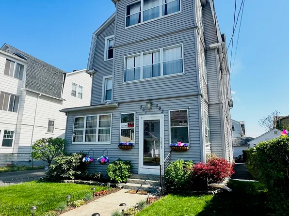 201 Standish Street, Hartford, CT 06114