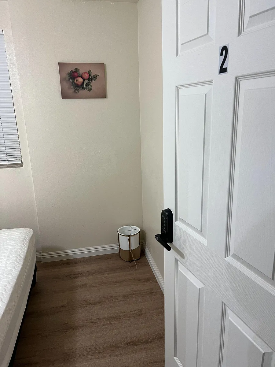 Bedroom 2 - S Broadway