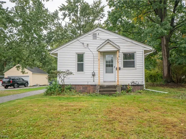 2325 Eastlawn Ave, Akron, OH 44305