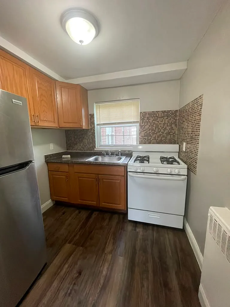 Studio, $1,095 — Photo 4