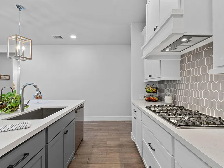 282 Sky Top Dr — Photo 11