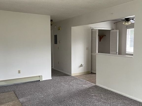 5th image of 410 N 19th Ave