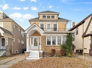 394 Taunton Pl, Buffalo, NY 14216