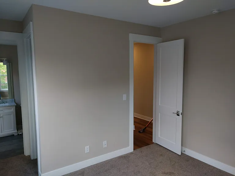 25 S Plum St #3 — Photo 7