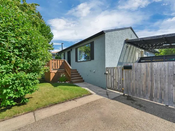 3705 SE 45th St, Red Deer, AB T4N 1J3