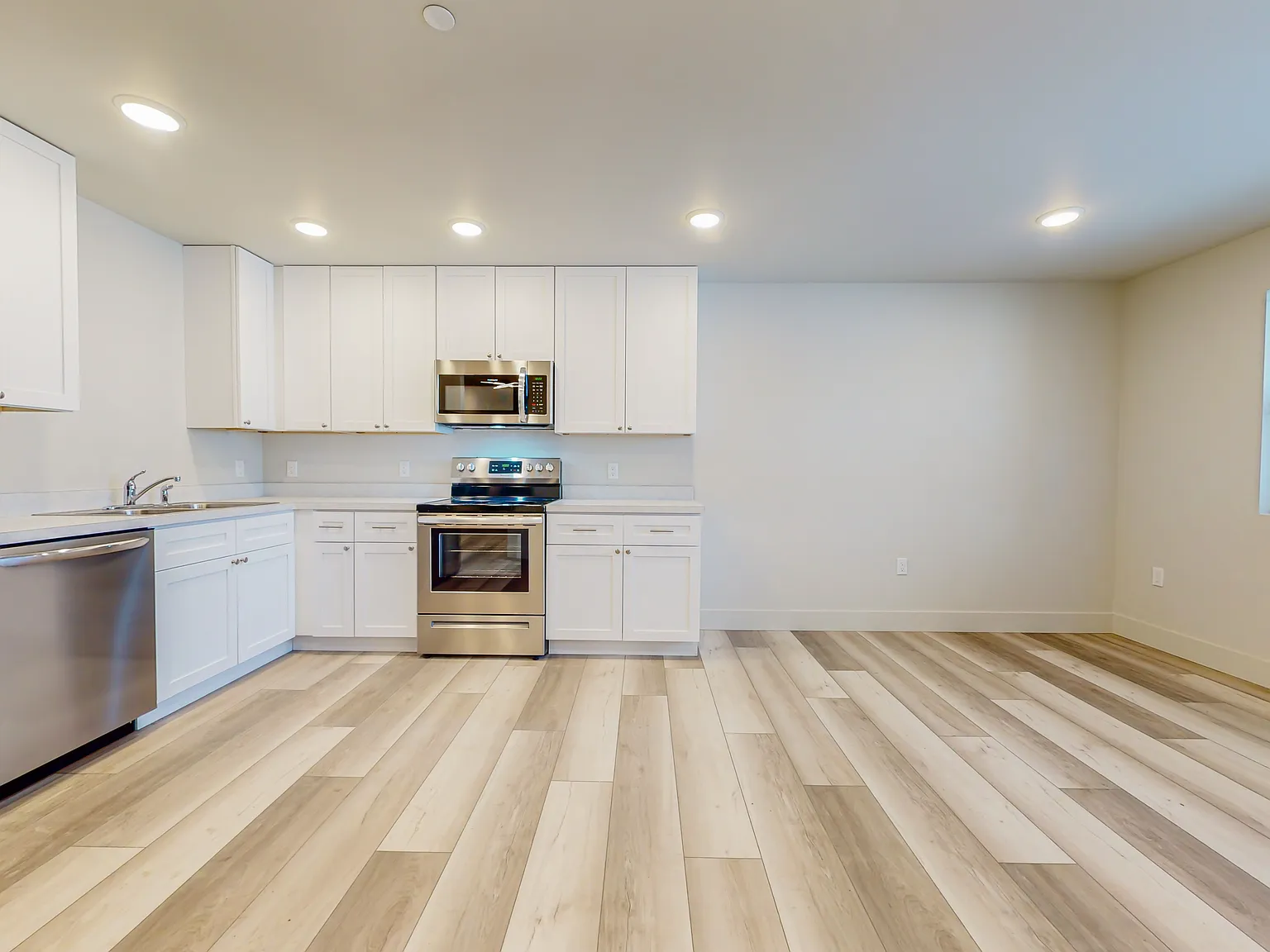 Skyview Lofts — Photo 4