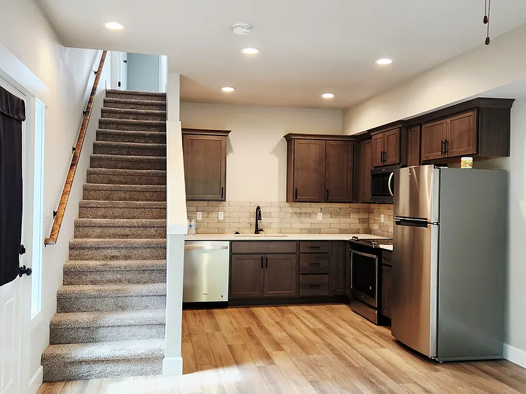 1032 SE Regan Hill Loop — Photo 9