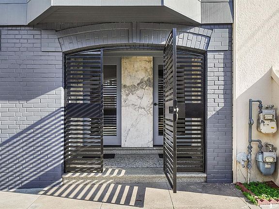 2nd image of 462 464 3rd Avenue