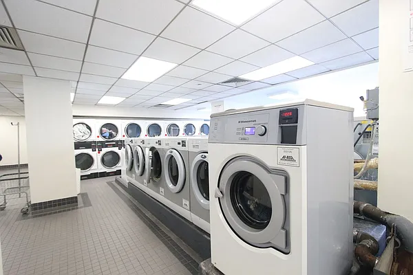 Rented by Compass | media 22