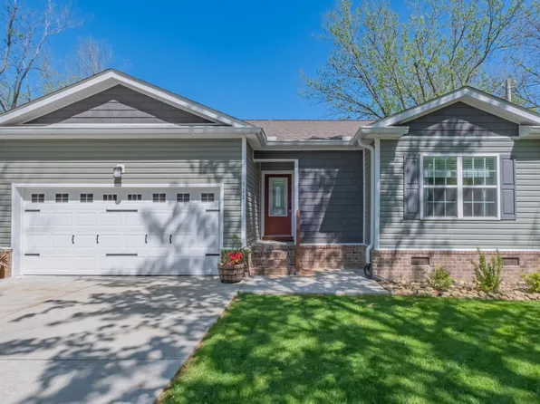 111 Brown St, Tullahoma, TN 37388