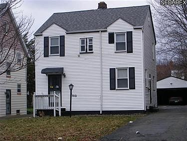 2nd image of 15811 Walden Ave