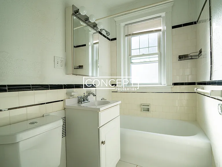 58 Selkirk Rd #9 — Photo 10