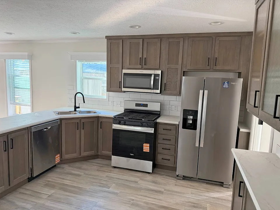 1751 N Grand Ave W #69