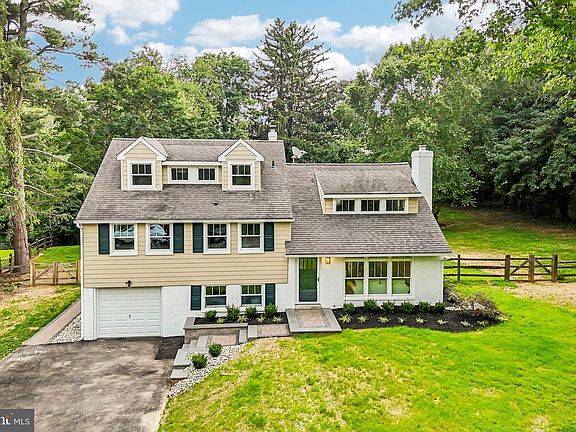2nd image of 437 Maynard Dr