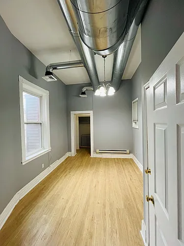 360 Madison Ave Photo 1