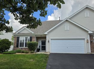 8211 Tremont Ln, Joliet, IL 60431