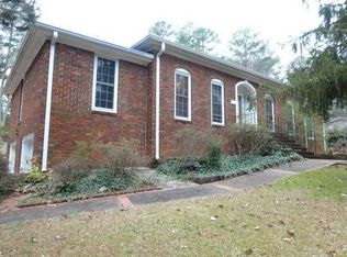 4177 Williamsburg Dr, College Park, GA 30337