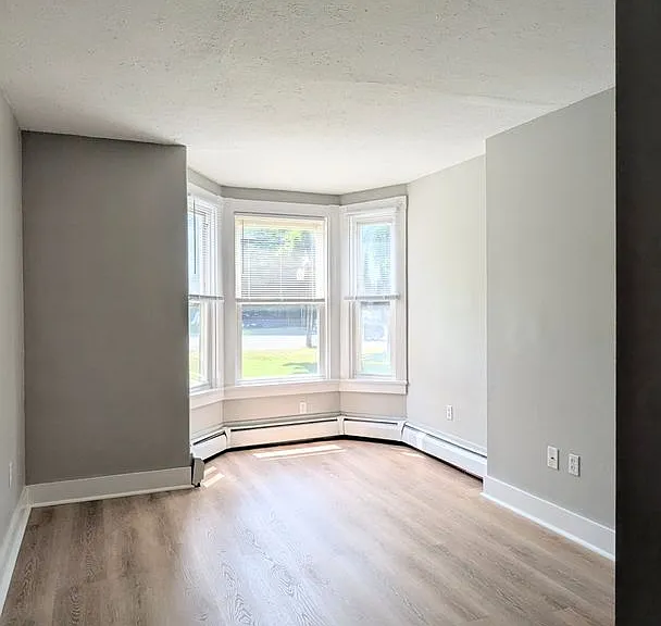 230 Main Street — Photo 9
