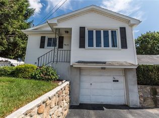 36 Bolton Ave, Providence, RI 02908