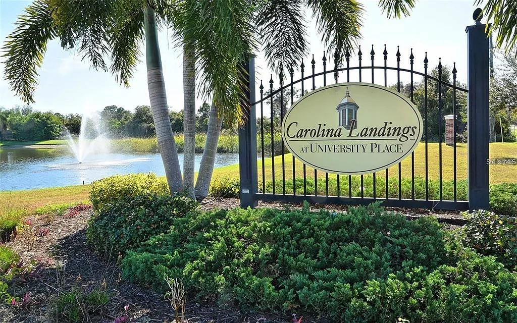 3 bed, 2.5 bath, 1282 sqft, $1,999 — Photo 2