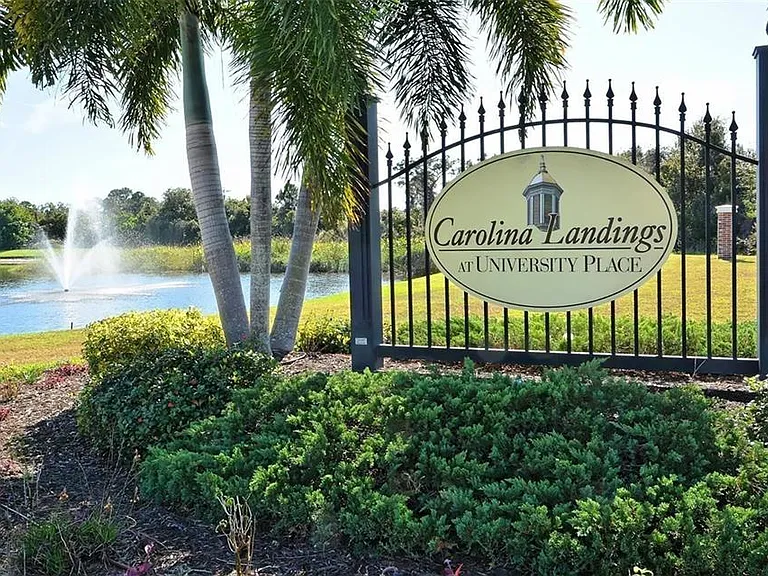 7658 Plantation Cir — Photo 2