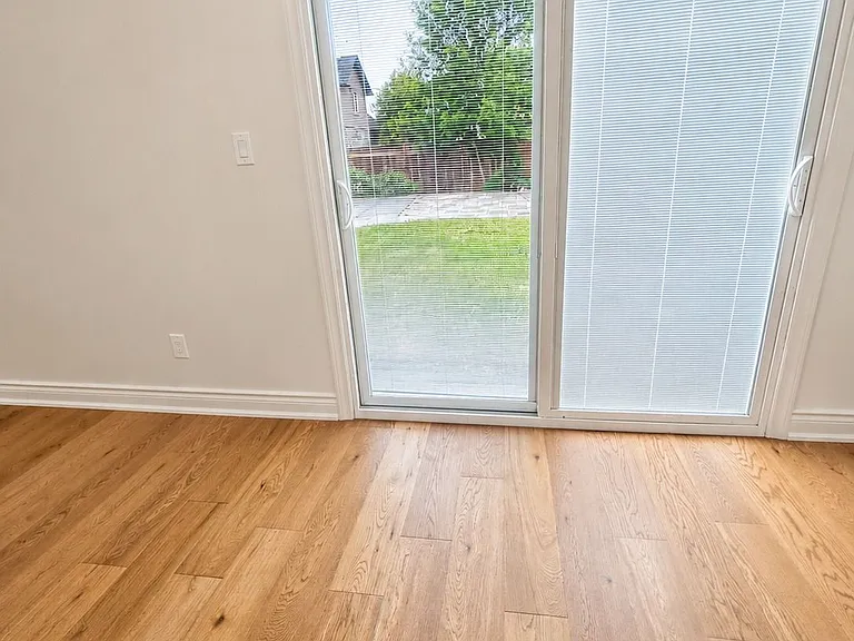 1285 Rebecca St — Photo 10