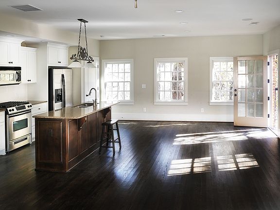 Living/Kitchen