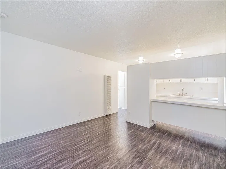 Long Beach living area