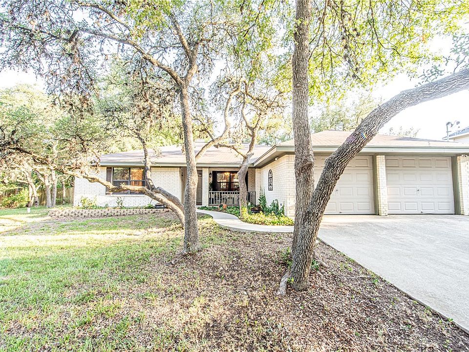2nd image of 315 Foxglove Dr