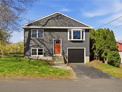 102 Easton Ave, Portsmouth, RI, 02871