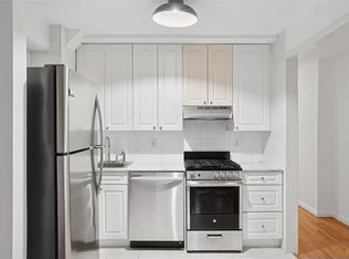 32-53 35th St #1, Astoria, NY 11106