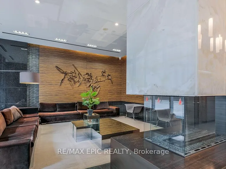 770 Bay St #702 — Photo 4