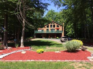 59 N Lehigh River Dr, Gouldsboro, PA