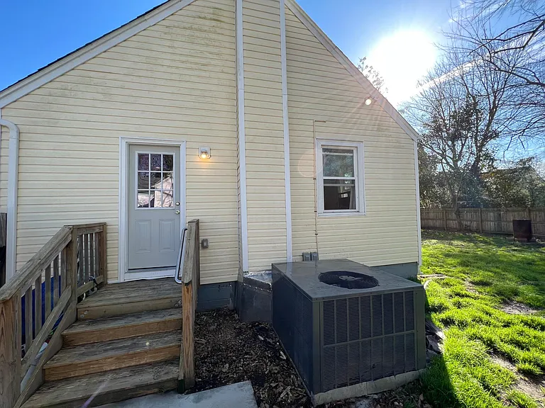 3205 Brighton St — Photo 31