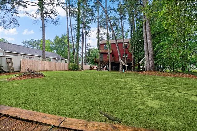 18285 Cusachs Dr — Photo 15