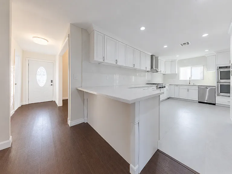 1623 N Vallejo Way — Photo 6