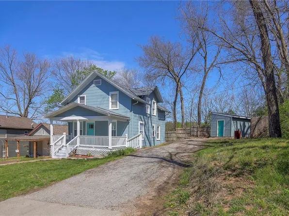 8716 E Lexington Ave, Independence, MO 64053