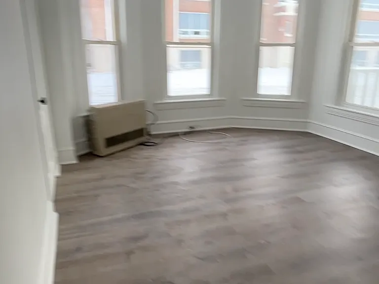 28 Notre Dame Ave #1 — Photo 22