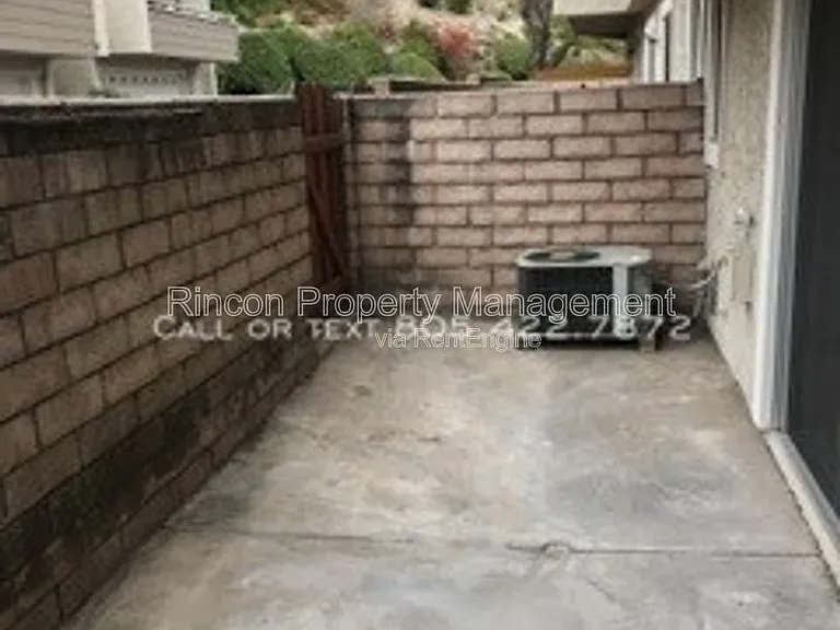 751 Warwick Ave — Photo 25