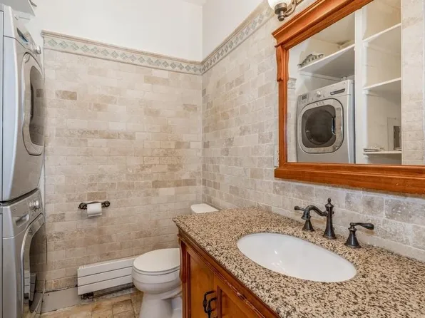 212 Warren Street image 10 of 18