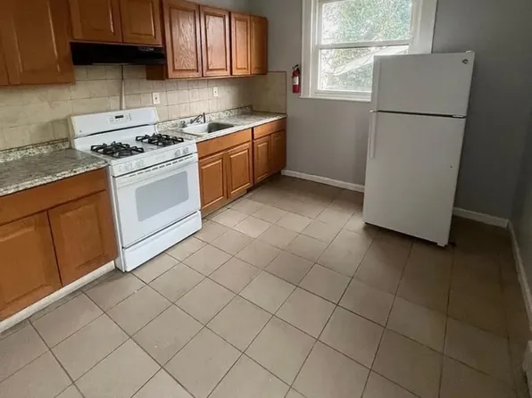 102 Grumman Ave, Newark, NJ