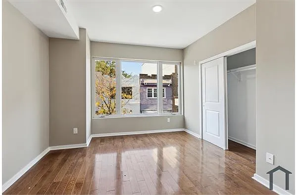Building Photo - 1406 Point Breeze Ave #1