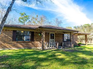 10413 Sherry St, Moss Point, MS 39562