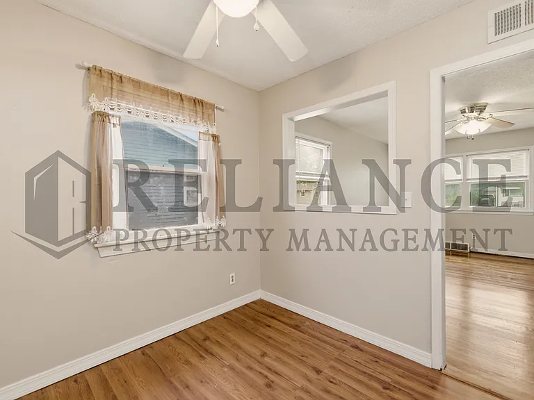 3349 S Vine St — Photo 16
