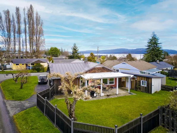 1588 Charlotte St, North Cowichan, BC V0R 1R0