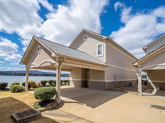 2nd image of 188 Villa Point #A