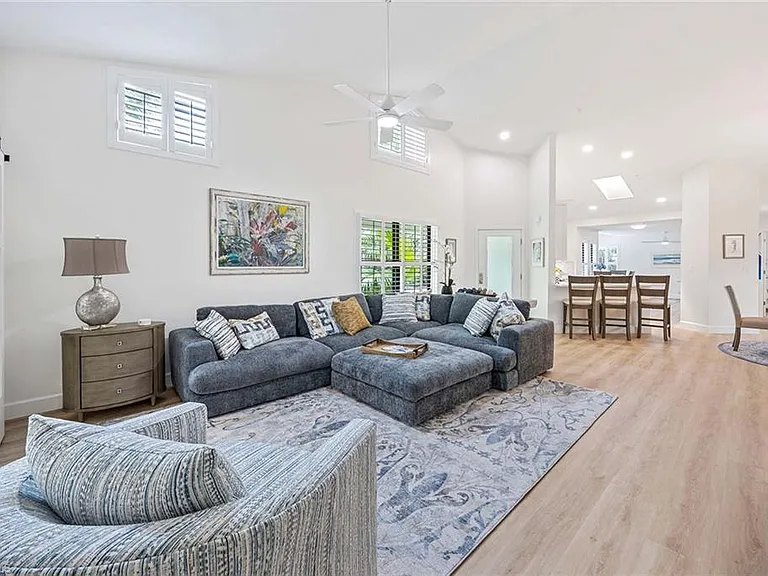 571 Park Shore Dr #G-6 — Photo 9